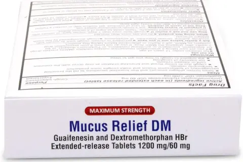 Lek Mucus Relief DM z guaifenesinem i dekstrometorfanem HBr, na kaszel i odkrztuszanie. Erdosol muco.