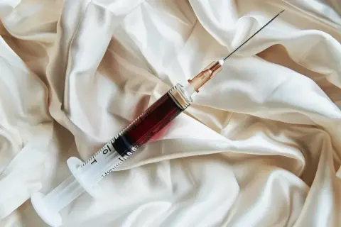 Kiedy zrobić badanie krwi po antybiotyku, aby uniknąć błędnych wyników?