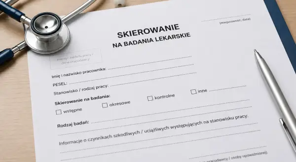 Dokument "Skierowanie na badania lekarskie" z pieczątką, stetoskopem i długopisem.