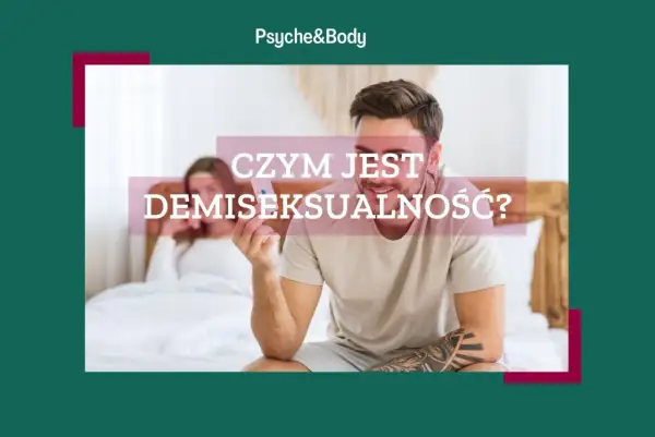 Mężczyzna trzyma w ręku opakowanie leków, zastanawiając się nad swoim **demiseksualizmem**. W tle kobieta w łóżku.